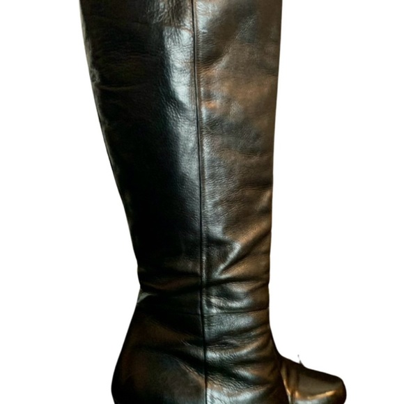 Gucci boot in soft black leather
Jewel button. - Picture 7 of 9
